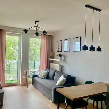 Apartman Airport Kl21 - Air Condition & Free Parking