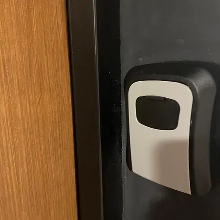 Διαμέρισμα Airport Kl21 - Air Condition & Free Parking *